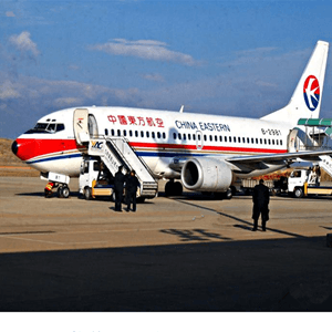 西昌航空货运航空快运业稳步发展的原因是什么？